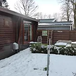 Veluwe Park Reewold Talisman 木屋 *